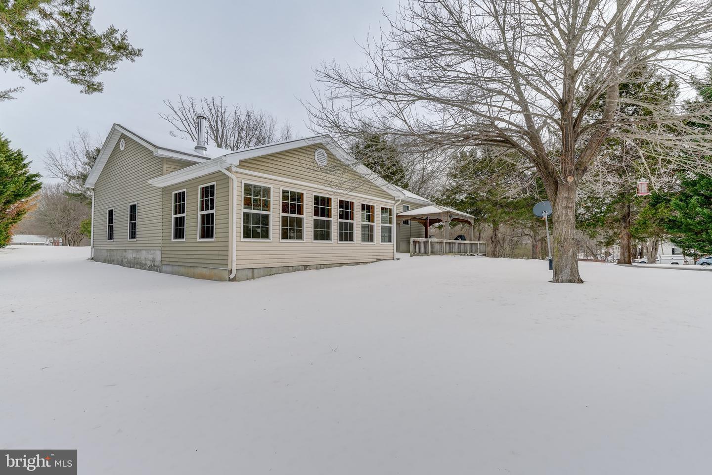 225 LAKEVIEW DR, MINERAL, Virginia 23117, 2 Bedrooms Bedrooms, 10 Rooms Rooms,2 BathroomsBathrooms,Residential,For sale,225 LAKEVIEW DR,VALA2009248 MLS # VALA2009248