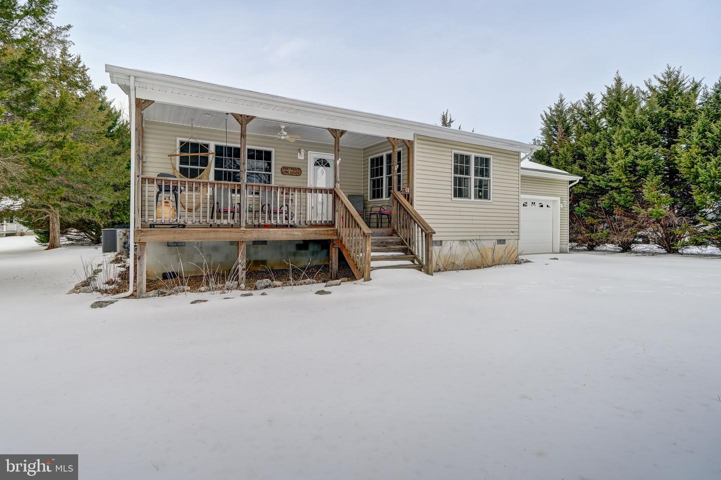 225 LAKEVIEW DR, MINERAL, Virginia 23117, 2 Bedrooms Bedrooms, 10 Rooms Rooms,2 BathroomsBathrooms,Residential,For sale,225 LAKEVIEW DR,VALA2009248 MLS # VALA2009248