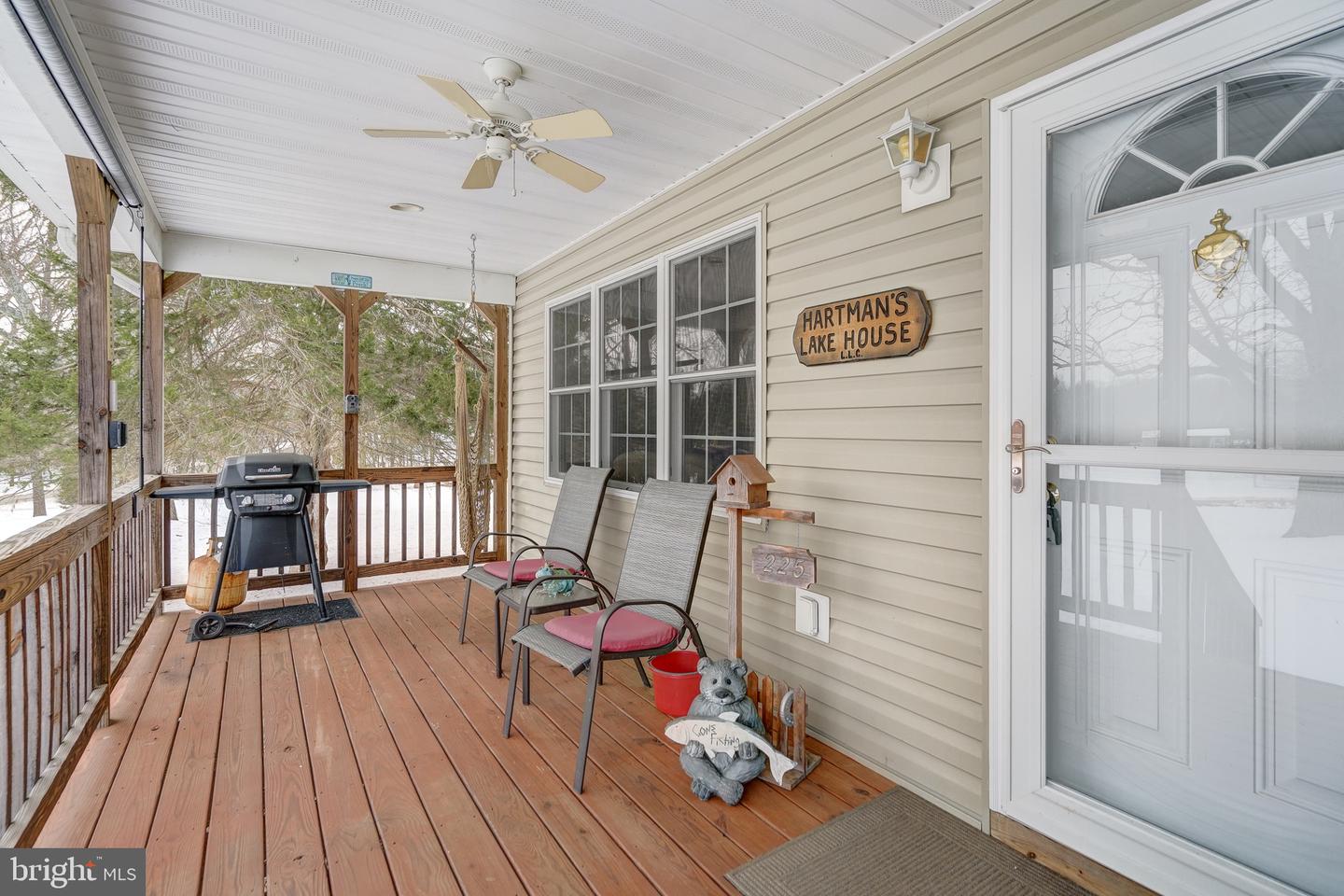 225 LAKEVIEW DR, MINERAL, Virginia 23117, 2 Bedrooms Bedrooms, 10 Rooms Rooms,2 BathroomsBathrooms,Residential,For sale,225 LAKEVIEW DR,VALA2009248 MLS # VALA2009248