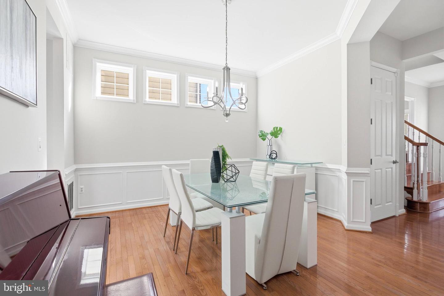 8322 MIDDLE RUDDINGS DR, LORTON, Virginia 22079, 5 Bedrooms Bedrooms, ,4 BathroomsBathrooms,Residential,For sale,8322 MIDDLE RUDDINGS DR,VAFX2288846 MLS # VAFX2288846