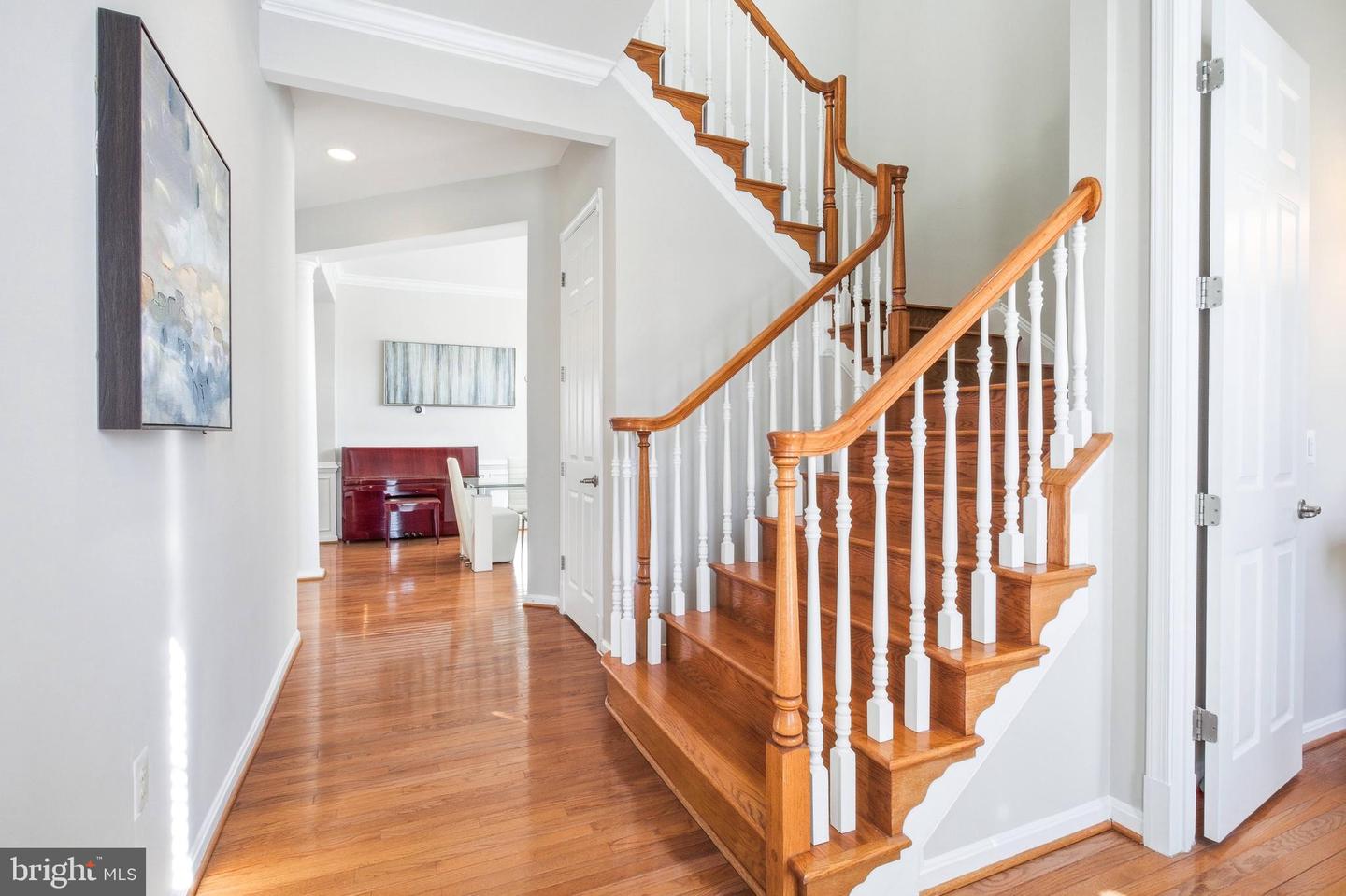 8322 MIDDLE RUDDINGS DR, LORTON, Virginia 22079, 5 Bedrooms Bedrooms, ,4 BathroomsBathrooms,Residential,For sale,8322 MIDDLE RUDDINGS DR,VAFX2288846 MLS # VAFX2288846