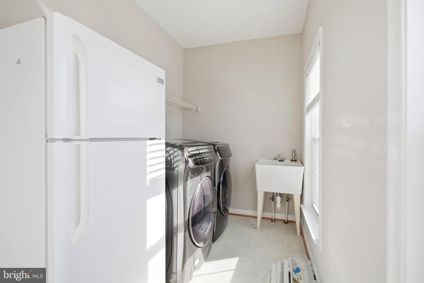 8322 MIDDLE RUDDINGS DR, LORTON, Virginia 22079, 5 Bedrooms Bedrooms, ,4 BathroomsBathrooms,Residential,For sale,8322 MIDDLE RUDDINGS DR,VAFX2288846 MLS # VAFX2288846