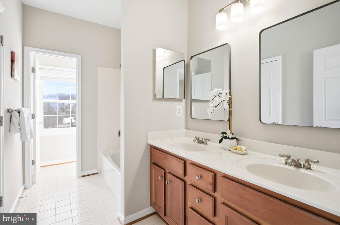 8322 MIDDLE RUDDINGS DR, LORTON, Virginia 22079, 5 Bedrooms Bedrooms, ,4 BathroomsBathrooms,Residential,For sale,8322 MIDDLE RUDDINGS DR,VAFX2288846 MLS # VAFX2288846