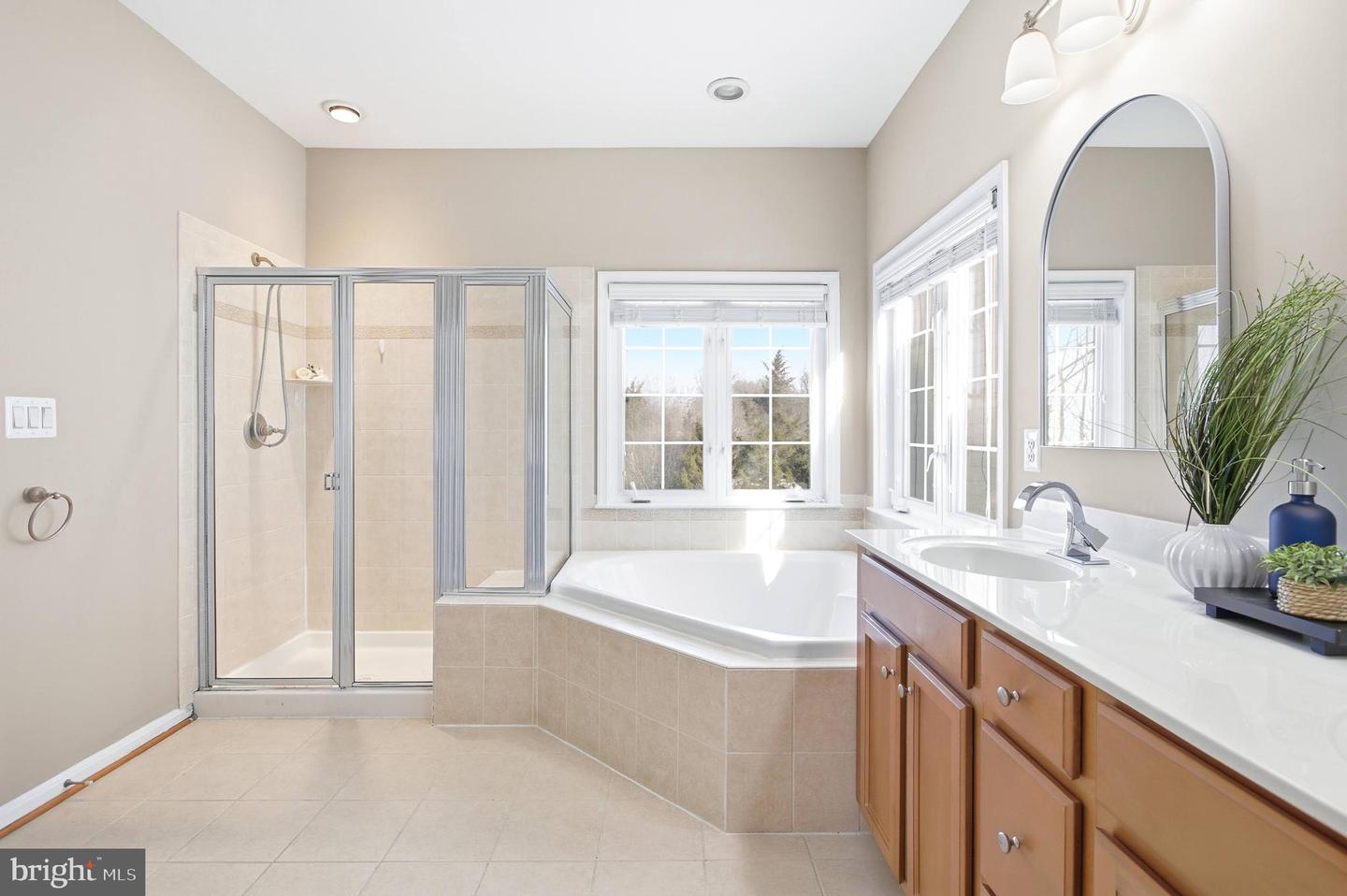 8322 MIDDLE RUDDINGS DR, LORTON, Virginia 22079, 5 Bedrooms Bedrooms, ,4 BathroomsBathrooms,Residential,For sale,8322 MIDDLE RUDDINGS DR,VAFX2288846 MLS # VAFX2288846