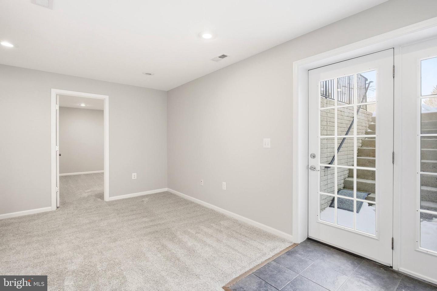 8322 MIDDLE RUDDINGS DR, LORTON, Virginia 22079, 5 Bedrooms Bedrooms, ,4 BathroomsBathrooms,Residential,For sale,8322 MIDDLE RUDDINGS DR,VAFX2288846 MLS # VAFX2288846