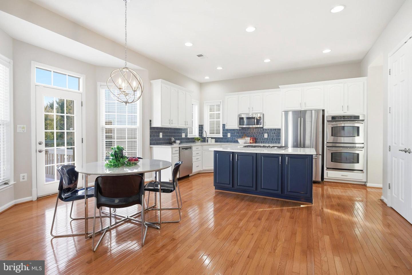 8322 MIDDLE RUDDINGS DR, LORTON, Virginia 22079, 5 Bedrooms Bedrooms, ,4 BathroomsBathrooms,Residential,For sale,8322 MIDDLE RUDDINGS DR,VAFX2288846 MLS # VAFX2288846