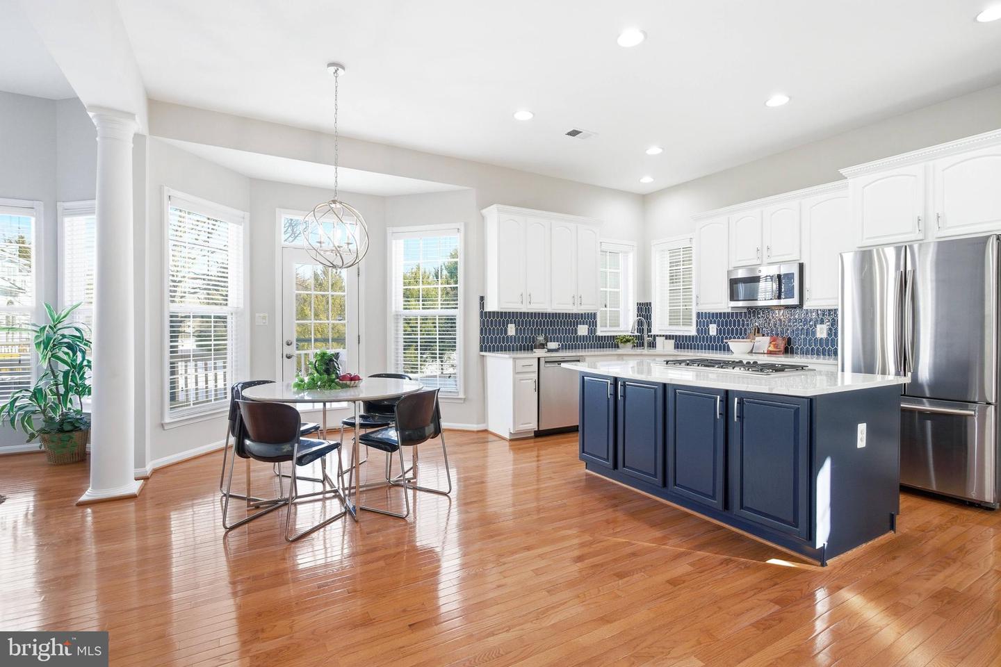 8322 MIDDLE RUDDINGS DR, LORTON, Virginia 22079, 5 Bedrooms Bedrooms, ,4 BathroomsBathrooms,Residential,For sale,8322 MIDDLE RUDDINGS DR,VAFX2288846 MLS # VAFX2288846