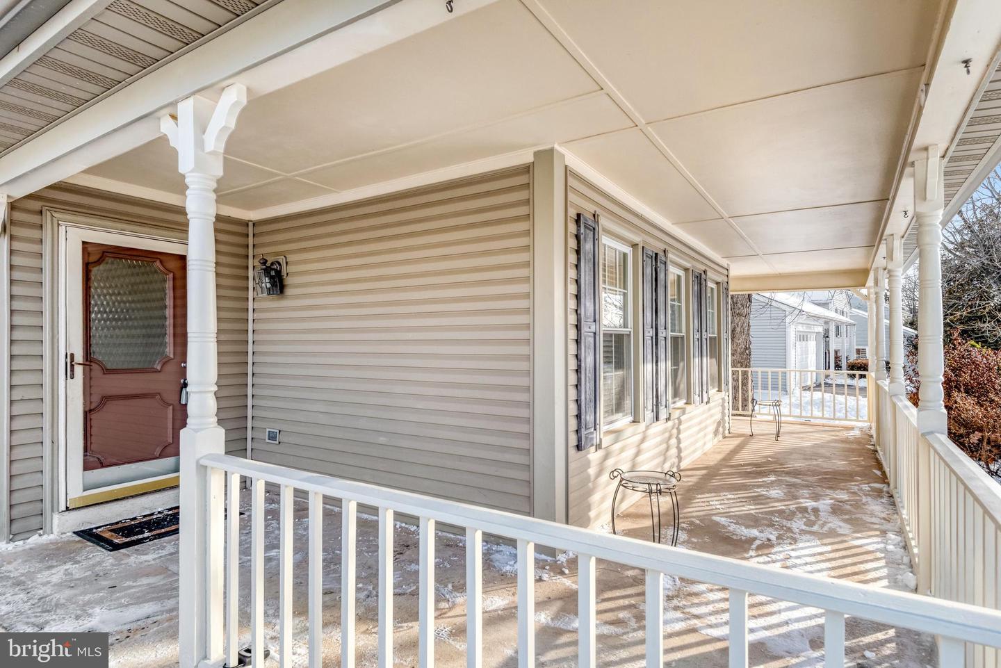 9539 JUSTIN LN, MANASSAS, Virginia 20110, 6 Bedrooms Bedrooms, 9 Rooms Rooms,2 BathroomsBathrooms,Residential,For sale,9539 JUSTIN LN,VAMN2010180 MLS # VAMN2010180