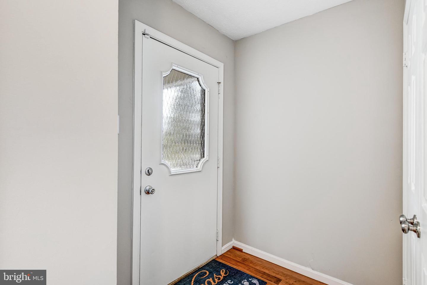 9539 JUSTIN LN, MANASSAS, Virginia 20110, 6 Bedrooms Bedrooms, 9 Rooms Rooms,2 BathroomsBathrooms,Residential,For sale,9539 JUSTIN LN,VAMN2010180 MLS # VAMN2010180