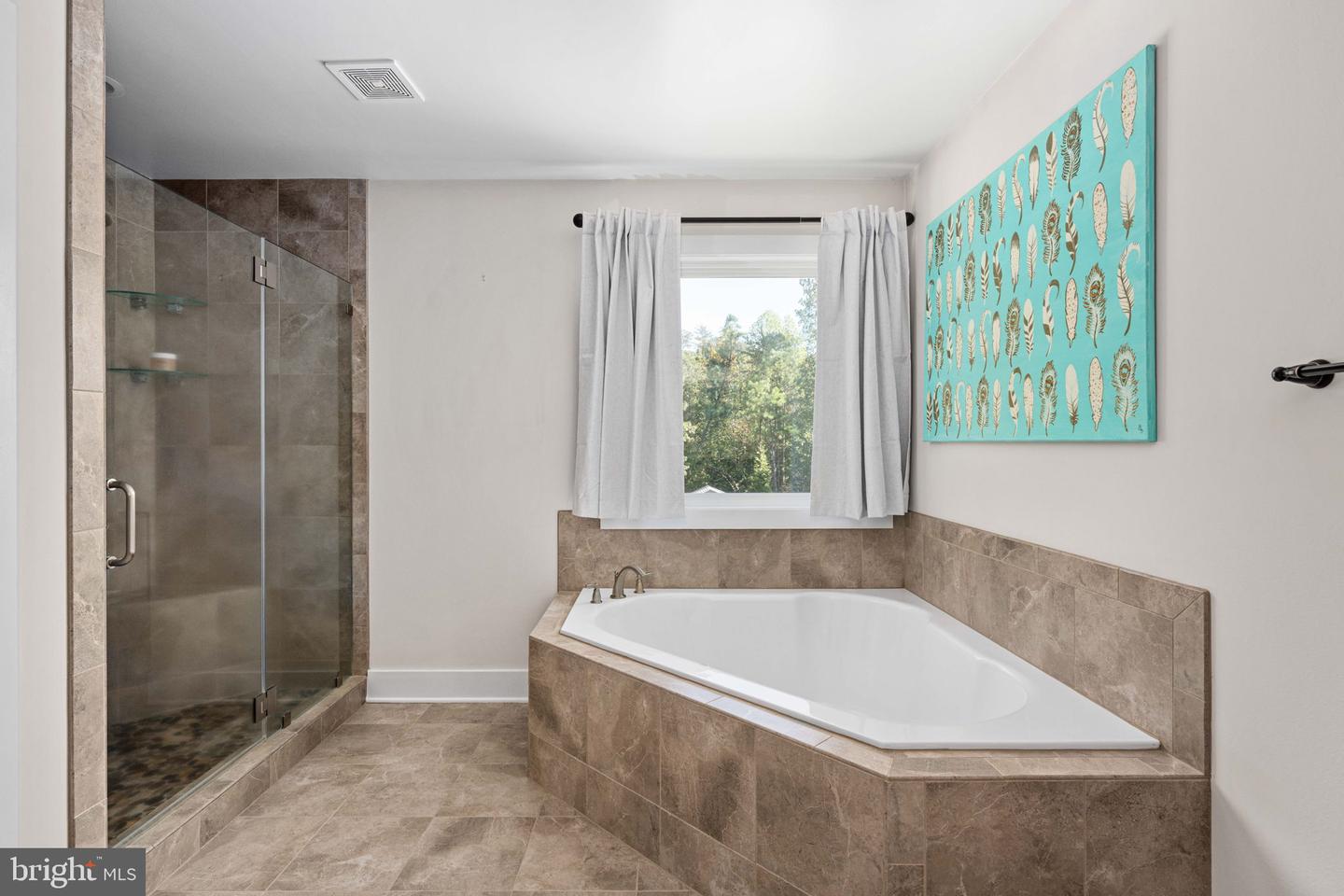 13201 BROOKE RIDGE LN, SPOTSYLVANIA, Virginia 22551, 5 Bedrooms Bedrooms, ,4 BathroomsBathrooms,Residential,For sale,13201 BROOKE RIDGE LN,VASP2039052 MLS # VASP2039052