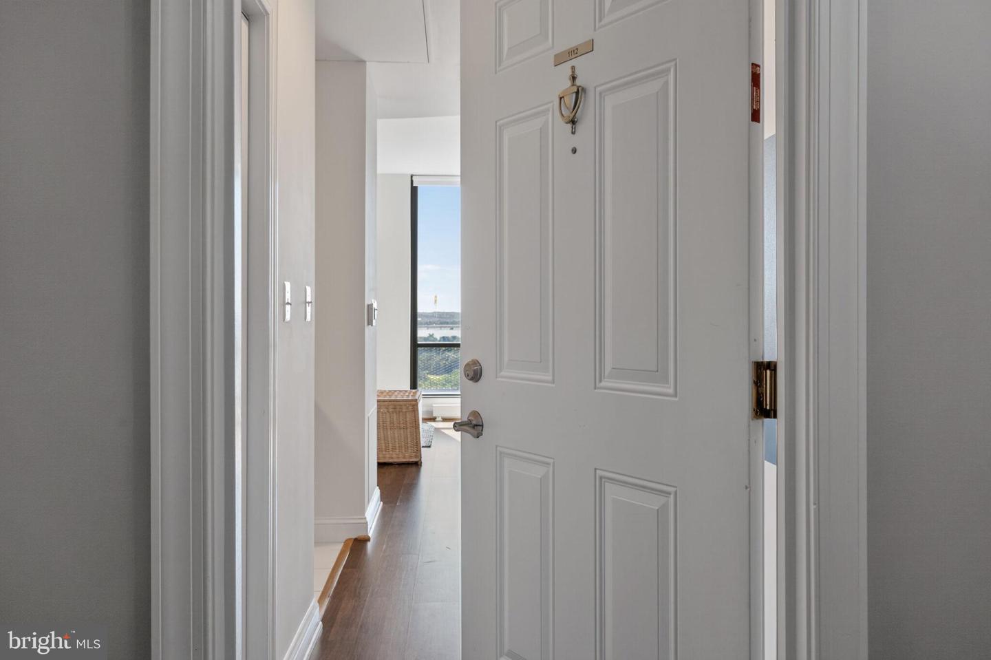 1011 ARLINGTON BLVD #1112, ARLINGTON, Virginia 22209, 1 Bedroom Bedrooms, ,1 BathroomBathrooms,Residential,For sale,1011 ARLINGTON BLVD #1112,VAAR2068454 MLS # VAAR2068454