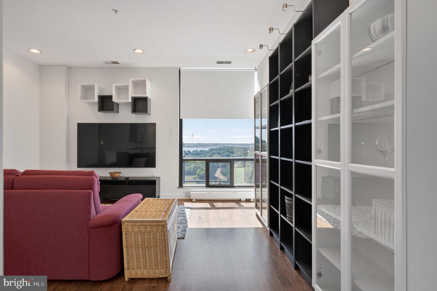 1011 ARLINGTON BLVD #1112, ARLINGTON, Virginia 22209, 1 Bedroom Bedrooms, ,1 BathroomBathrooms,Residential,For sale,1011 ARLINGTON BLVD #1112,VAAR2068454 MLS # VAAR2068454