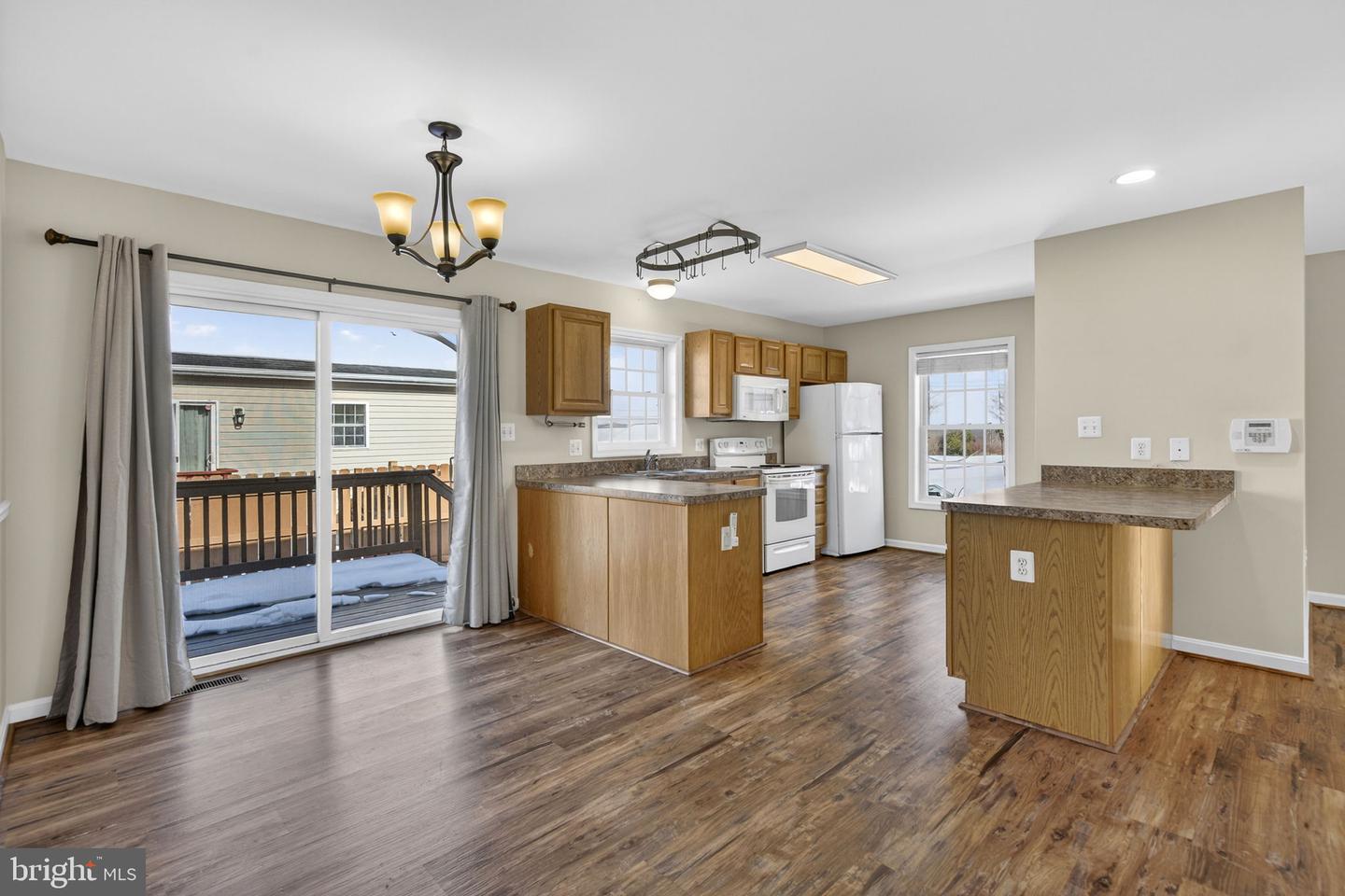 186 STERLING CT, WARRENTON, Virginia 20186, 3 Bedrooms Bedrooms, ,2 BathroomsBathrooms,Residential,For sale,186 STERLING CT,VAFQ2020414 MLS # VAFQ2020414