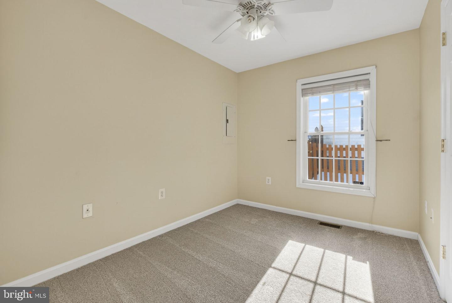 186 STERLING CT, WARRENTON, Virginia 20186, 3 Bedrooms Bedrooms, ,2 BathroomsBathrooms,Residential,For sale,186 STERLING CT,VAFQ2020414 MLS # VAFQ2020414