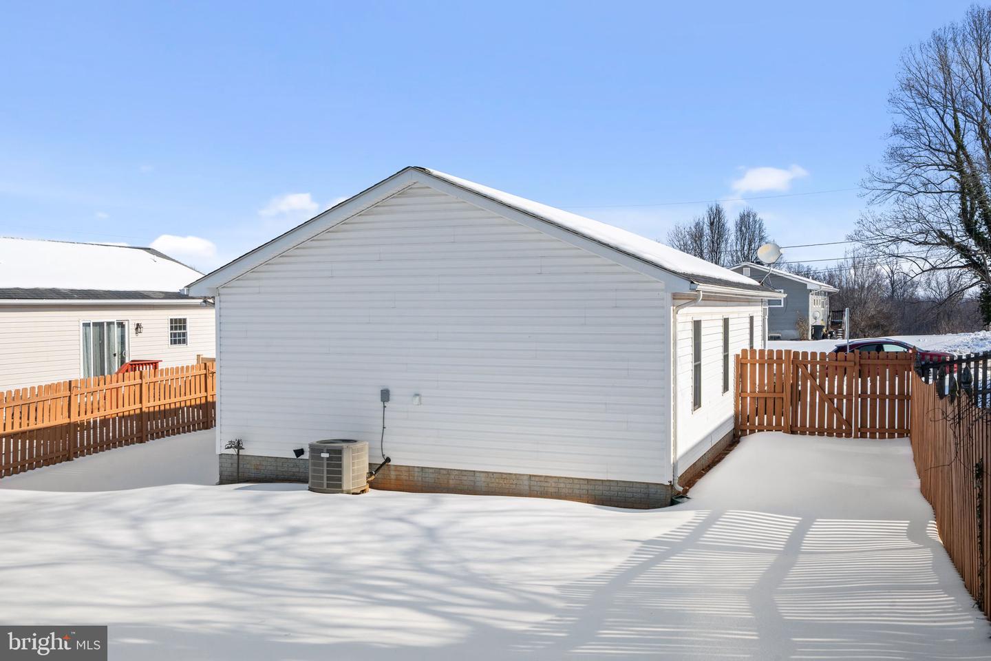 186 STERLING CT, WARRENTON, Virginia 20186, 3 Bedrooms Bedrooms, ,2 BathroomsBathrooms,Residential,For sale,186 STERLING CT,VAFQ2020414 MLS # VAFQ2020414