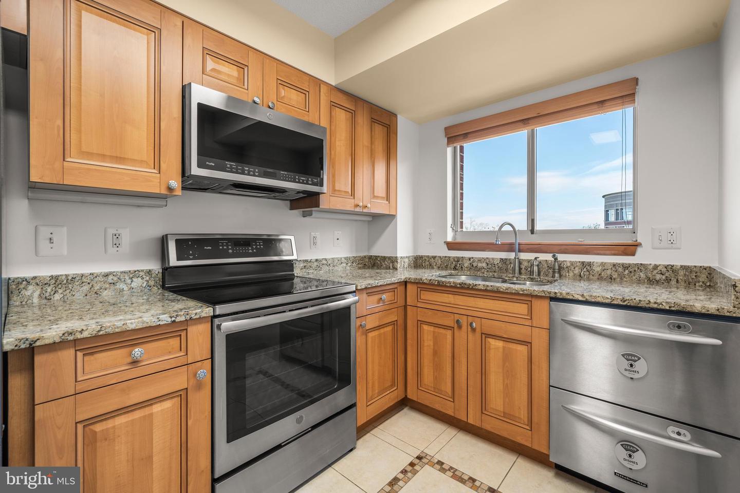 2121 JAMIESON AVE #609, ALEXANDRIA, Virginia 22314, 2 Bedrooms Bedrooms, ,2 BathroomsBathrooms,Residential,For sale,2121 JAMIESON AVE #609,VAAX2053774 MLS # VAAX2053774