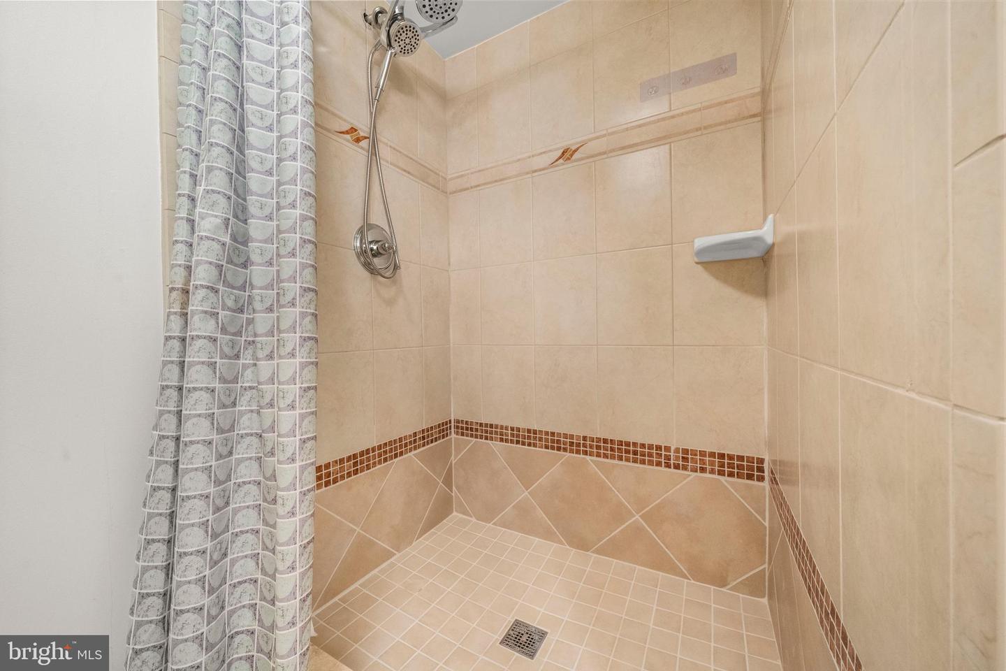 2121 JAMIESON AVE #609, ALEXANDRIA, Virginia 22314, 2 Bedrooms Bedrooms, ,2 BathroomsBathrooms,Residential,For sale,2121 JAMIESON AVE #609,VAAX2053774 MLS # VAAX2053774