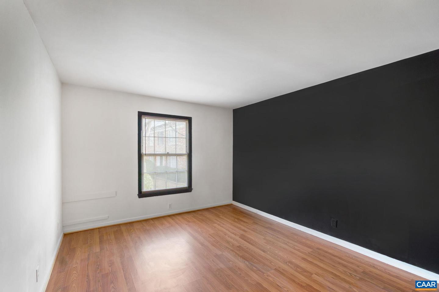 2527 HYDRAULIC RD #38, CHARLOTTESVILLE, Virginia 22901, 2 Bedrooms Bedrooms, ,1 BathroomBathrooms,Residential,For sale,2527 HYDRAULIC RD #38,673016 MLS # 673016