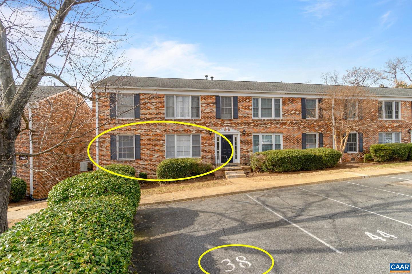 2527 HYDRAULIC RD #38, CHARLOTTESVILLE, Virginia 22901, 2 Bedrooms Bedrooms, ,1 BathroomBathrooms,Residential,For sale,2527 HYDRAULIC RD #38,673016 MLS # 673016