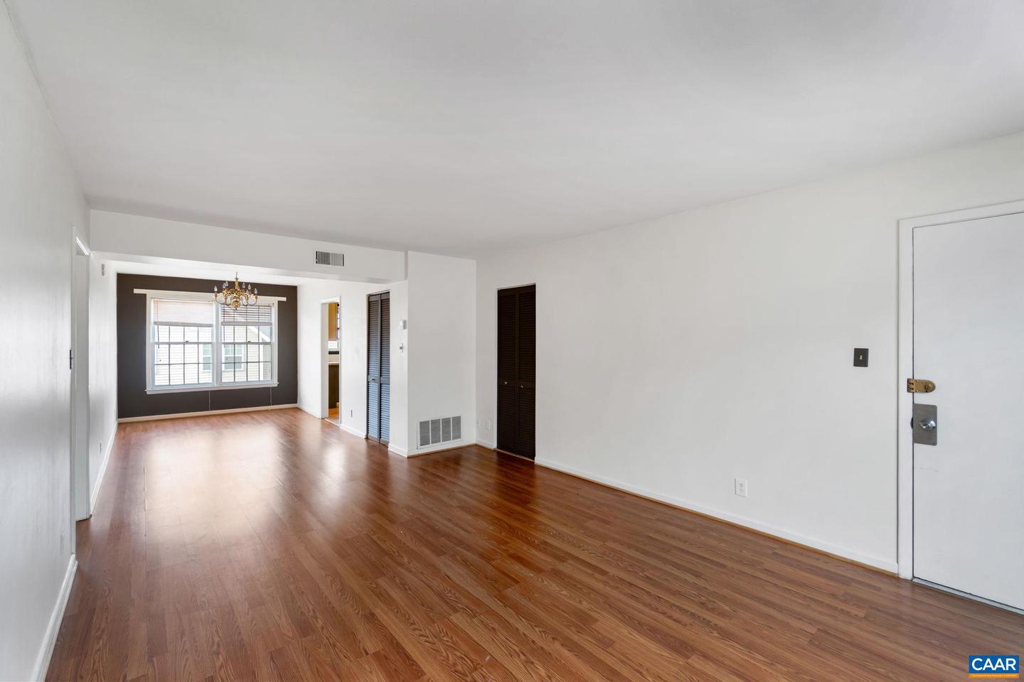 2527 HYDRAULIC RD #38, CHARLOTTESVILLE, Virginia 22901, 2 Bedrooms Bedrooms, ,1 BathroomBathrooms,Residential,For sale,2527 HYDRAULIC RD #38,673016 MLS # 673016