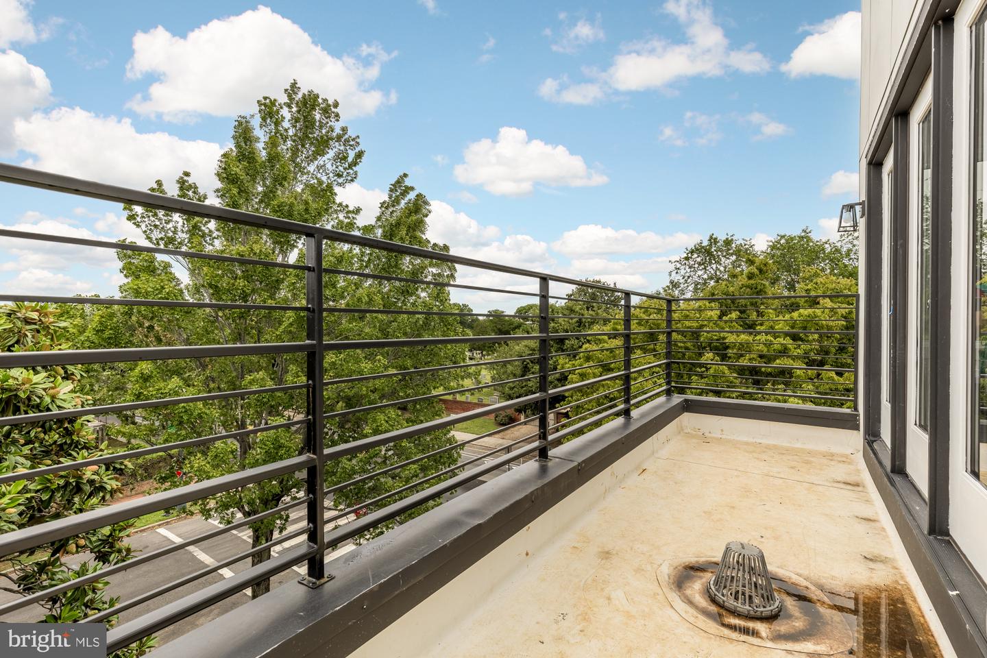 1631 G ST SE, WASHINGTON, District Of Columbia 20003, 5 Bedrooms Bedrooms, ,3 BathroomsBathrooms,Residential,For sale,1631 G ST SE,DCDC2244572 MLS # DCDC2244572