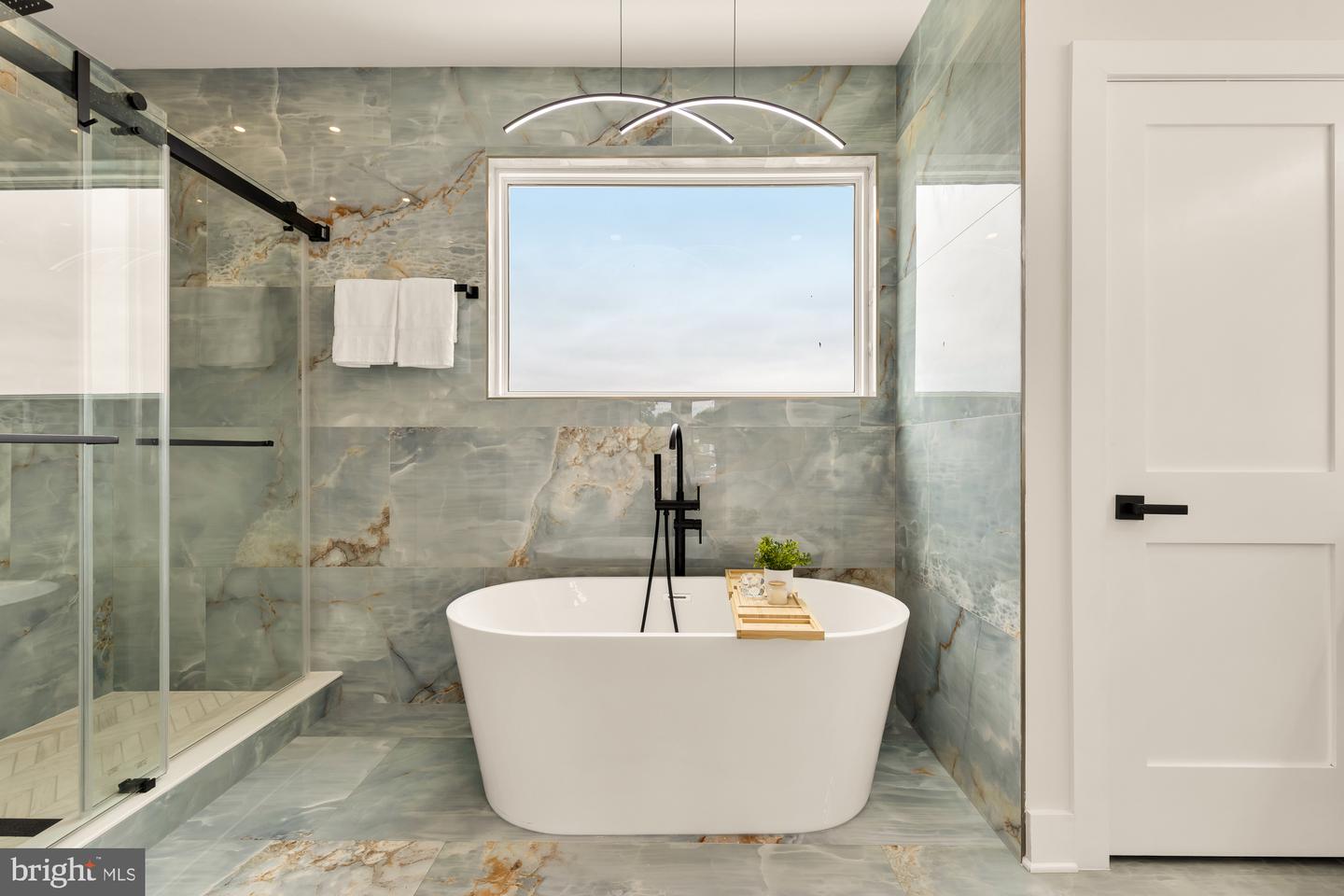 1631 G ST SE, WASHINGTON, District Of Columbia 20003, 5 Bedrooms Bedrooms, ,3 BathroomsBathrooms,Residential,For sale,1631 G ST SE,DCDC2244572 MLS # DCDC2244572