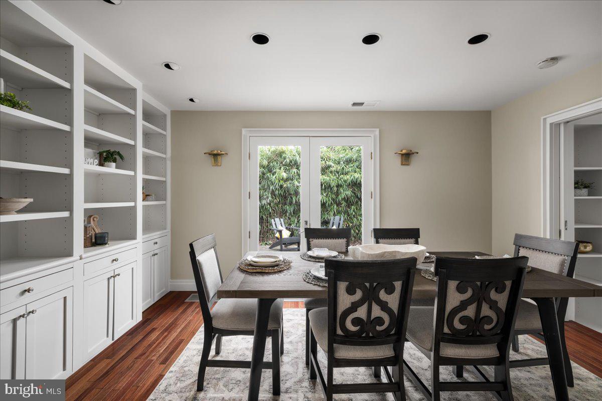 7953 BOLLING DR, ALEXANDRIA, Virginia 22308, 3 Bedrooms Bedrooms, ,2 BathroomsBathrooms,Residential,For sale,7953 BOLLING DR,VAFX2288910 MLS # VAFX2288910