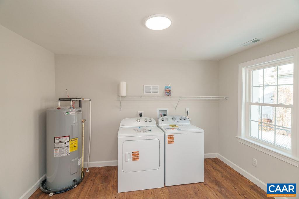 1433 HARDING AVE, WAYNESBORO, Virginia 22980, 3 Bedrooms Bedrooms, ,2 BathroomsBathrooms,Residential,For sale,1433 HARDING AVE,673019 MLS # 673019