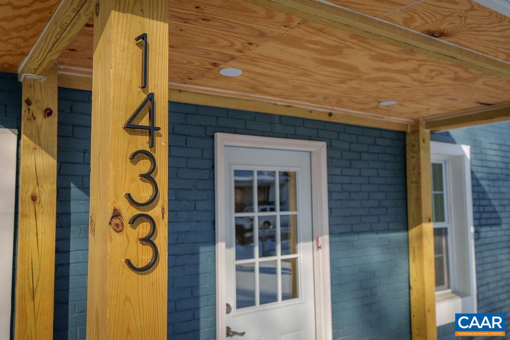 1433 HARDING AVE, WAYNESBORO, Virginia 22980, 3 Bedrooms Bedrooms, ,2 BathroomsBathrooms,Residential,For sale,1433 HARDING AVE,673019 MLS # 673019