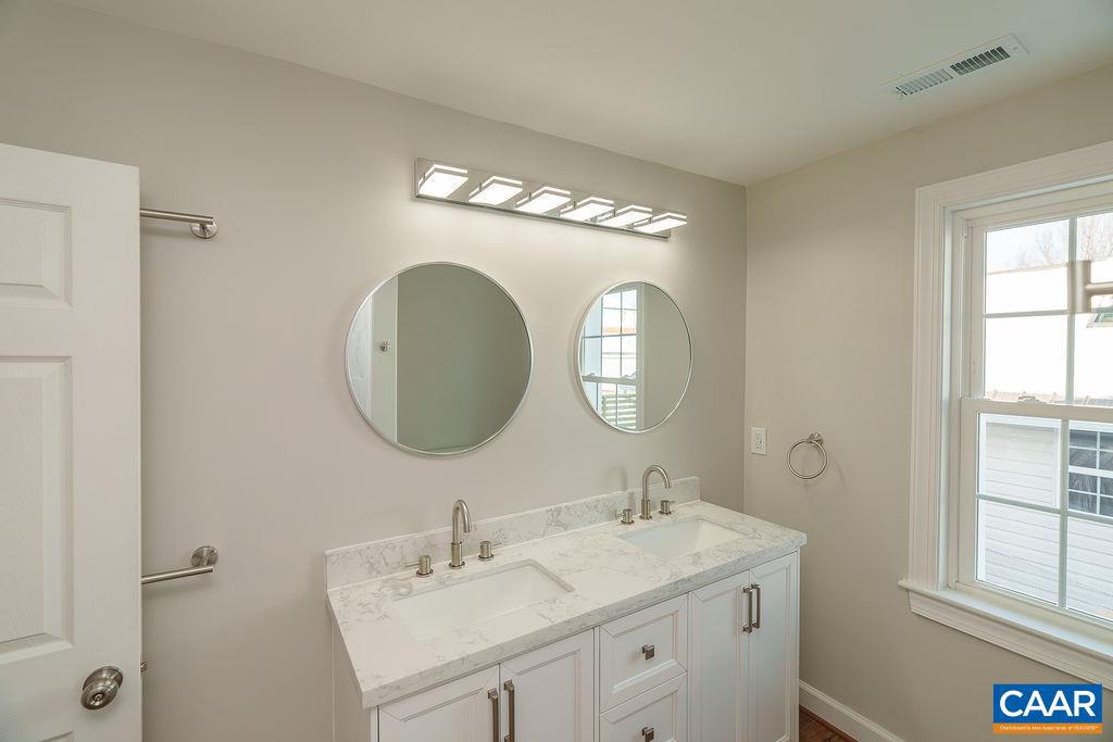 1433 HARDING AVE, WAYNESBORO, Virginia 22980, 3 Bedrooms Bedrooms, ,2 BathroomsBathrooms,Residential,For sale,1433 HARDING AVE,673019 MLS # 673019