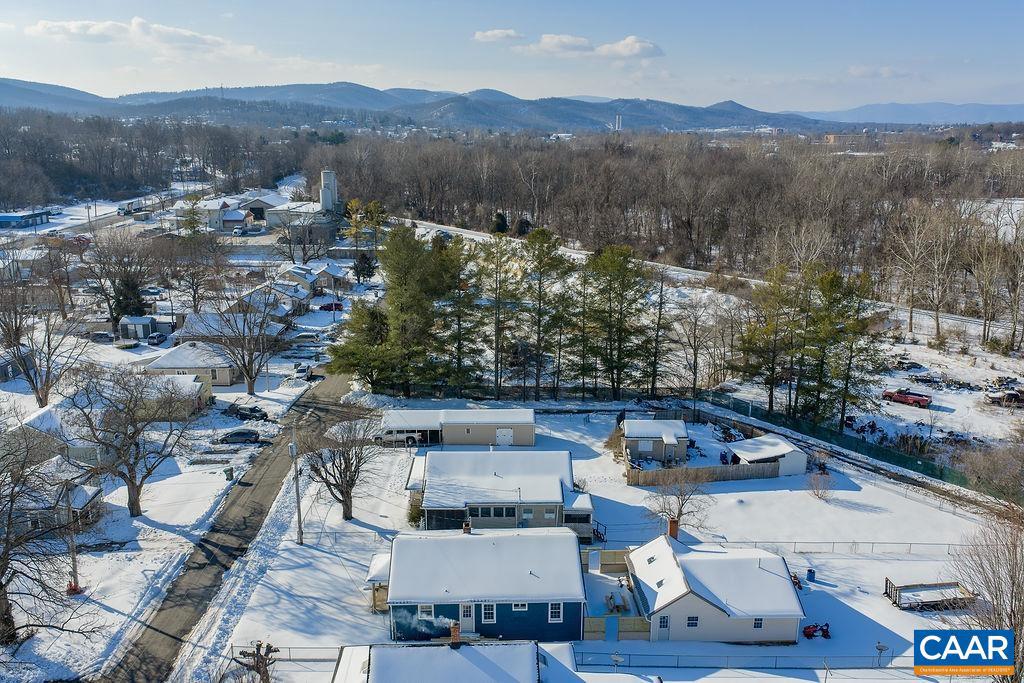 1433 HARDING AVE, WAYNESBORO, Virginia 22980, 3 Bedrooms Bedrooms, ,2 BathroomsBathrooms,Residential,For sale,1433 HARDING AVE,673019 MLS # 673019