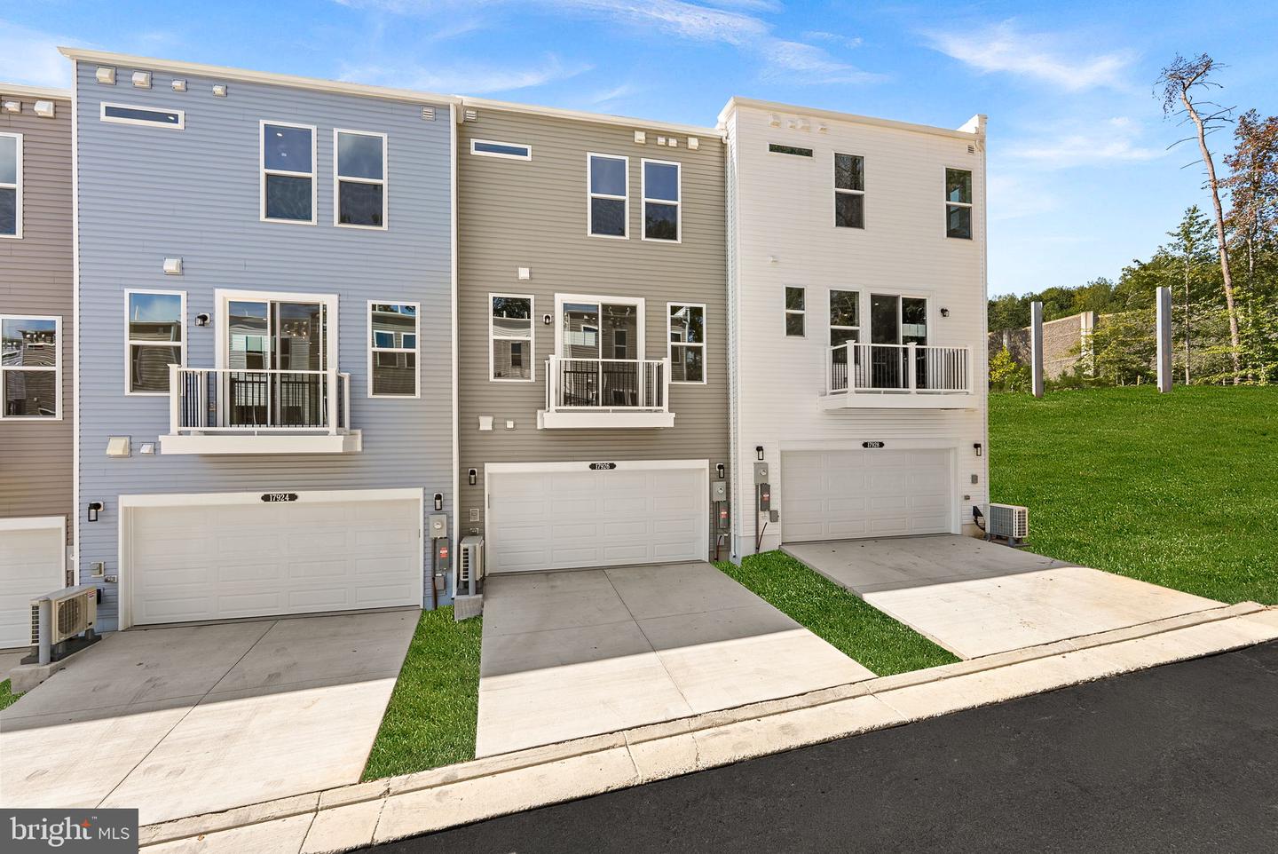 17992 ALICIA AVE, DUMFRIES, Virginia 22026, 4 Bedrooms Bedrooms, ,3 BathroomsBathrooms,Residential,For sale,17992 ALICIA AVE,VAPW2111866 MLS # VAPW2111866