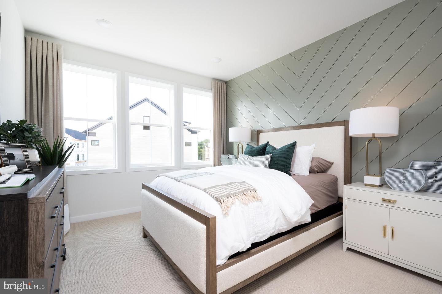 42147 GILDED STONE TER, BRAMBLETON, Virginia 20148, 4 Bedrooms Bedrooms, ,3 BathroomsBathrooms,Residential,For sale,42147 GILDED STONE TER,VALO2115228 MLS # VALO2115228