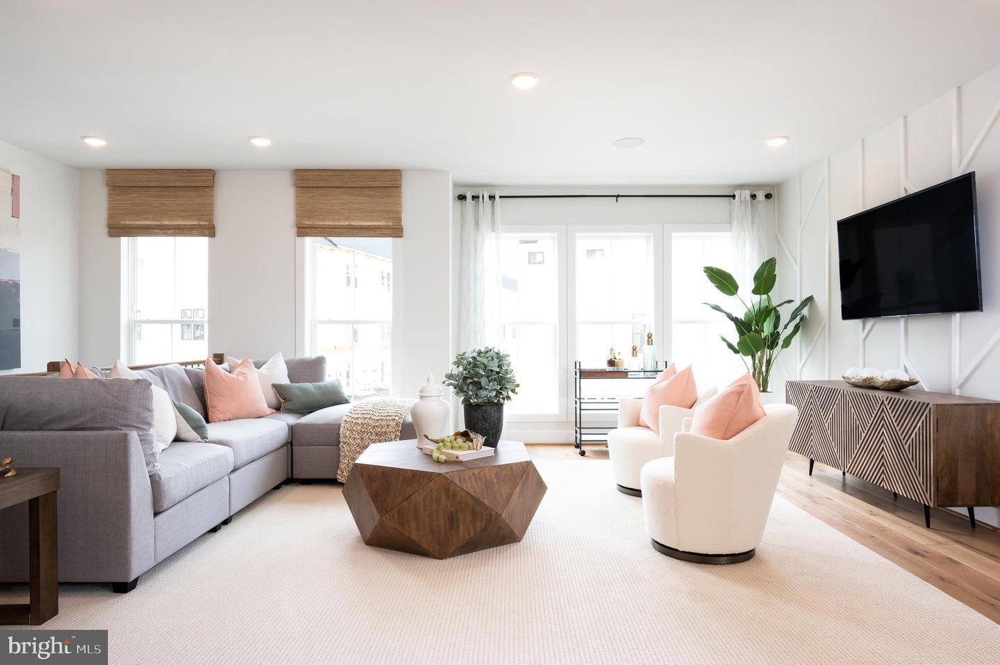 42147 GILDED STONE TER, BRAMBLETON, Virginia 20148, 4 Bedrooms Bedrooms, ,3 BathroomsBathrooms,Residential,For sale,42147 GILDED STONE TER,VALO2115228 MLS # VALO2115228