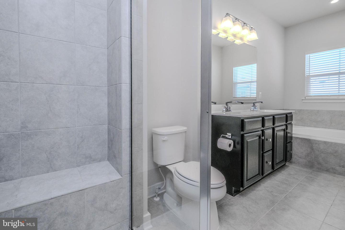 109 BAYHILL TER, LAKE FREDERICK, Virginia 22630, 3 Bedrooms Bedrooms, ,3 BathroomsBathrooms,Residential,For sale,109 BAYHILL TER,VAFV2039404 MLS # VAFV2039404