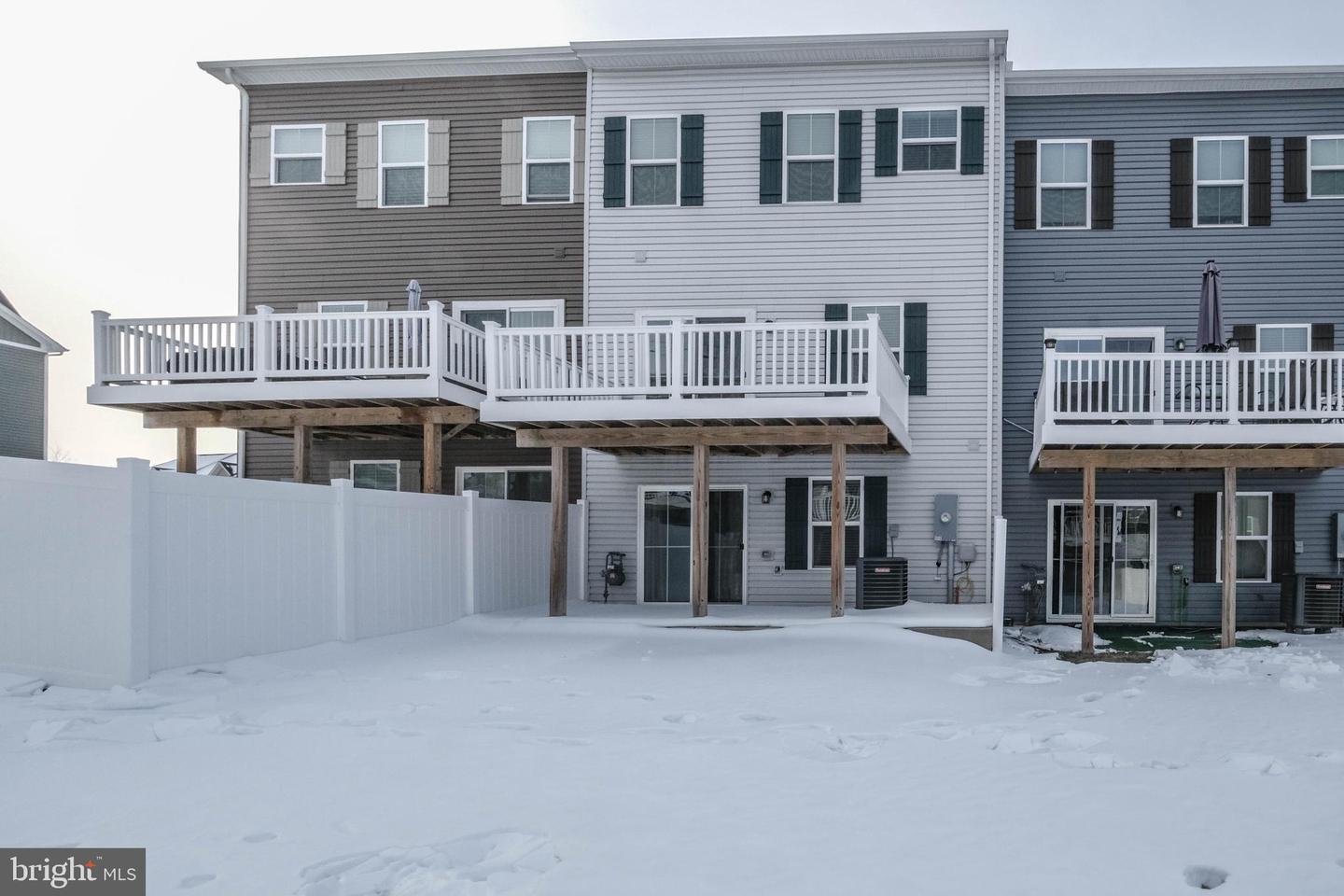 109 BAYHILL TER, LAKE FREDERICK, Virginia 22630, 3 Bedrooms Bedrooms, ,3 BathroomsBathrooms,Residential,For sale,109 BAYHILL TER,VAFV2039404 MLS # VAFV2039404