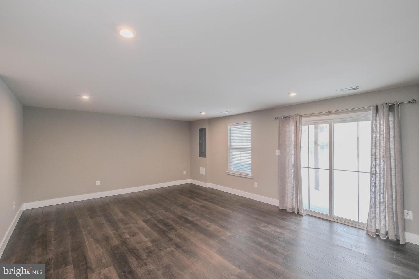 109 BAYHILL TER, LAKE FREDERICK, Virginia 22630, 3 Bedrooms Bedrooms, ,3 BathroomsBathrooms,Residential,For sale,109 BAYHILL TER,VAFV2039404 MLS # VAFV2039404