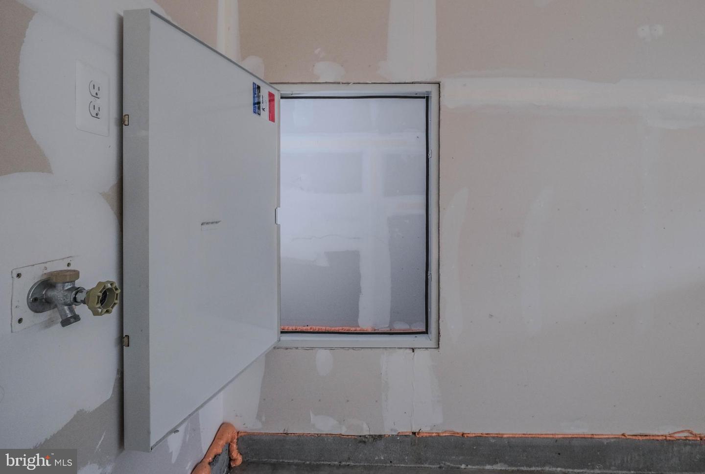 109 BAYHILL TER, LAKE FREDERICK, Virginia 22630, 3 Bedrooms Bedrooms, ,3 BathroomsBathrooms,Residential,For sale,109 BAYHILL TER,VAFV2039404 MLS # VAFV2039404