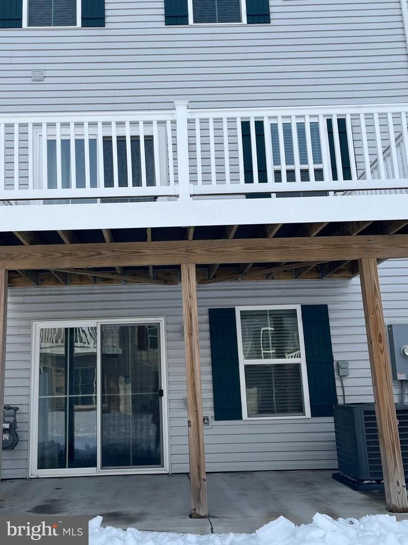 109 BAYHILL TER, LAKE FREDERICK, Virginia 22630, 3 Bedrooms Bedrooms, ,3 BathroomsBathrooms,Residential,For sale,109 BAYHILL TER,VAFV2039404 MLS # VAFV2039404