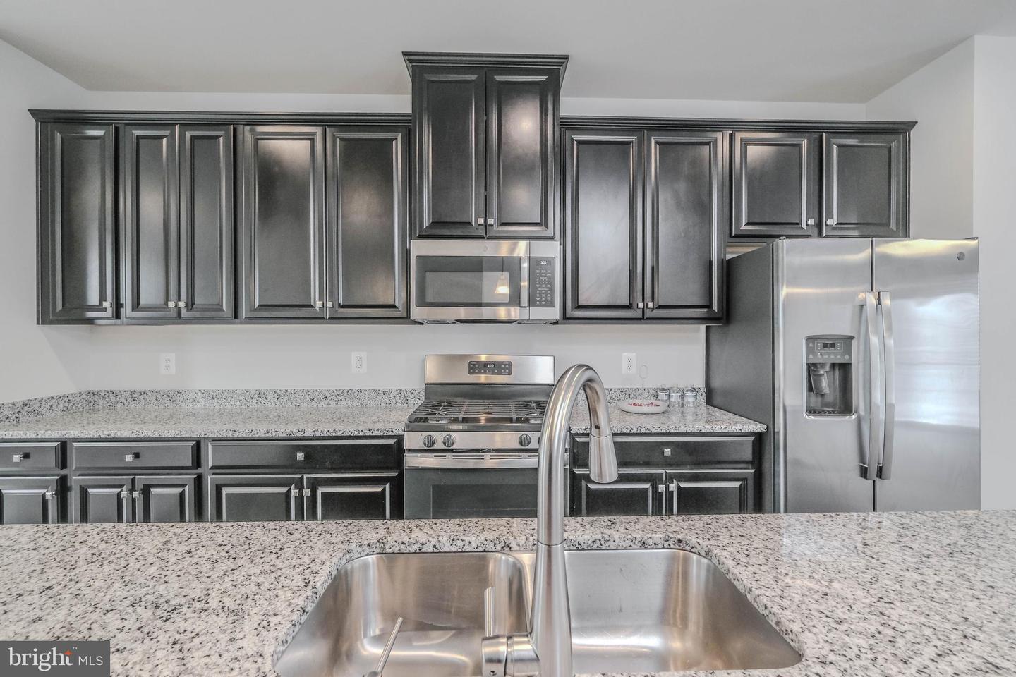 109 BAYHILL TER, LAKE FREDERICK, Virginia 22630, 3 Bedrooms Bedrooms, ,3 BathroomsBathrooms,Residential,For sale,109 BAYHILL TER,VAFV2039404 MLS # VAFV2039404