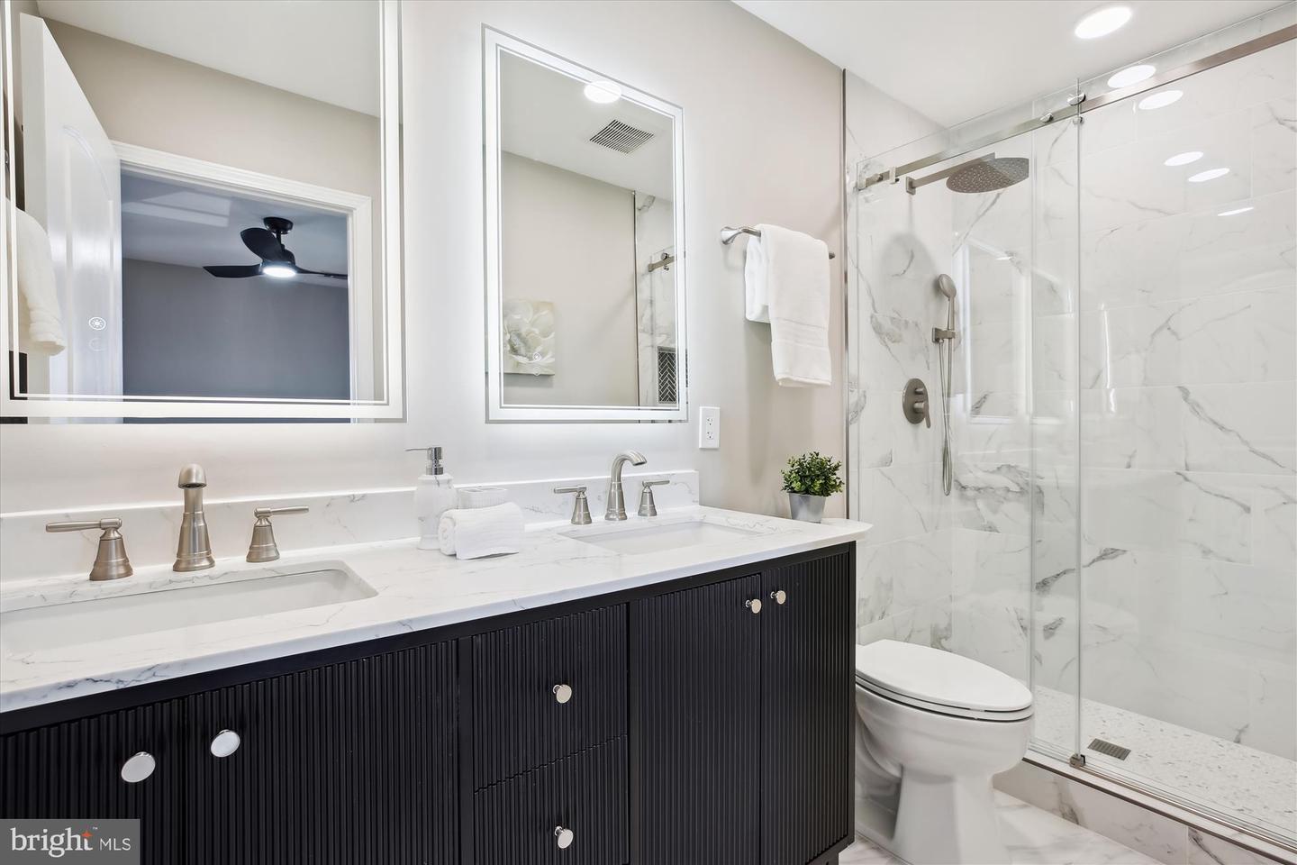 329 15TH ST NE, WASHINGTON, District Of Columbia 20002, 5 Bedrooms Bedrooms, ,4 BathroomsBathrooms,Residential,For sale,329 15TH ST NE,DCDC2244660 MLS # DCDC2244660