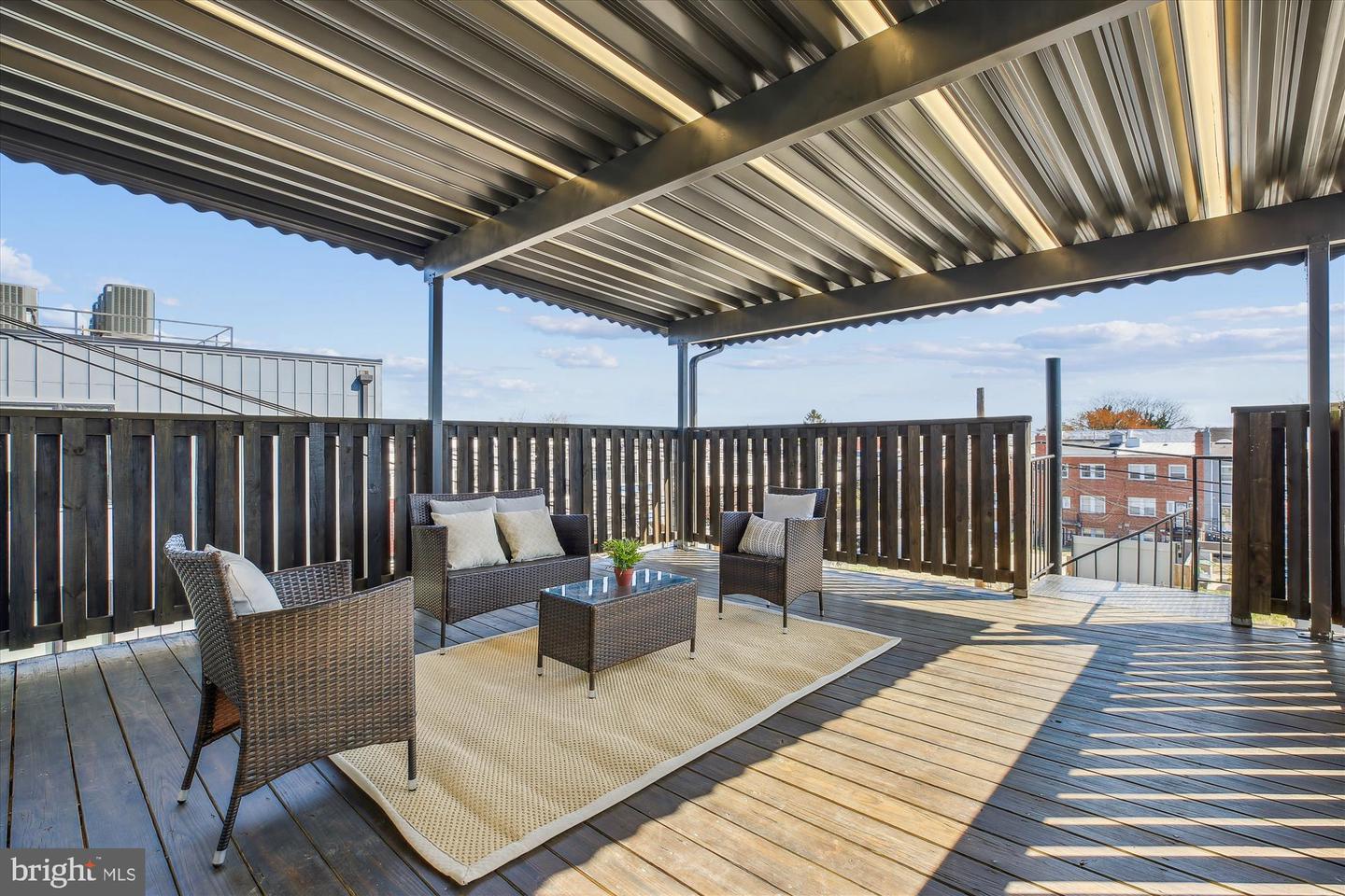 329 15TH ST NE, WASHINGTON, District Of Columbia 20002, 5 Bedrooms Bedrooms, ,4 BathroomsBathrooms,Residential,For sale,329 15TH ST NE,DCDC2244660 MLS # DCDC2244660