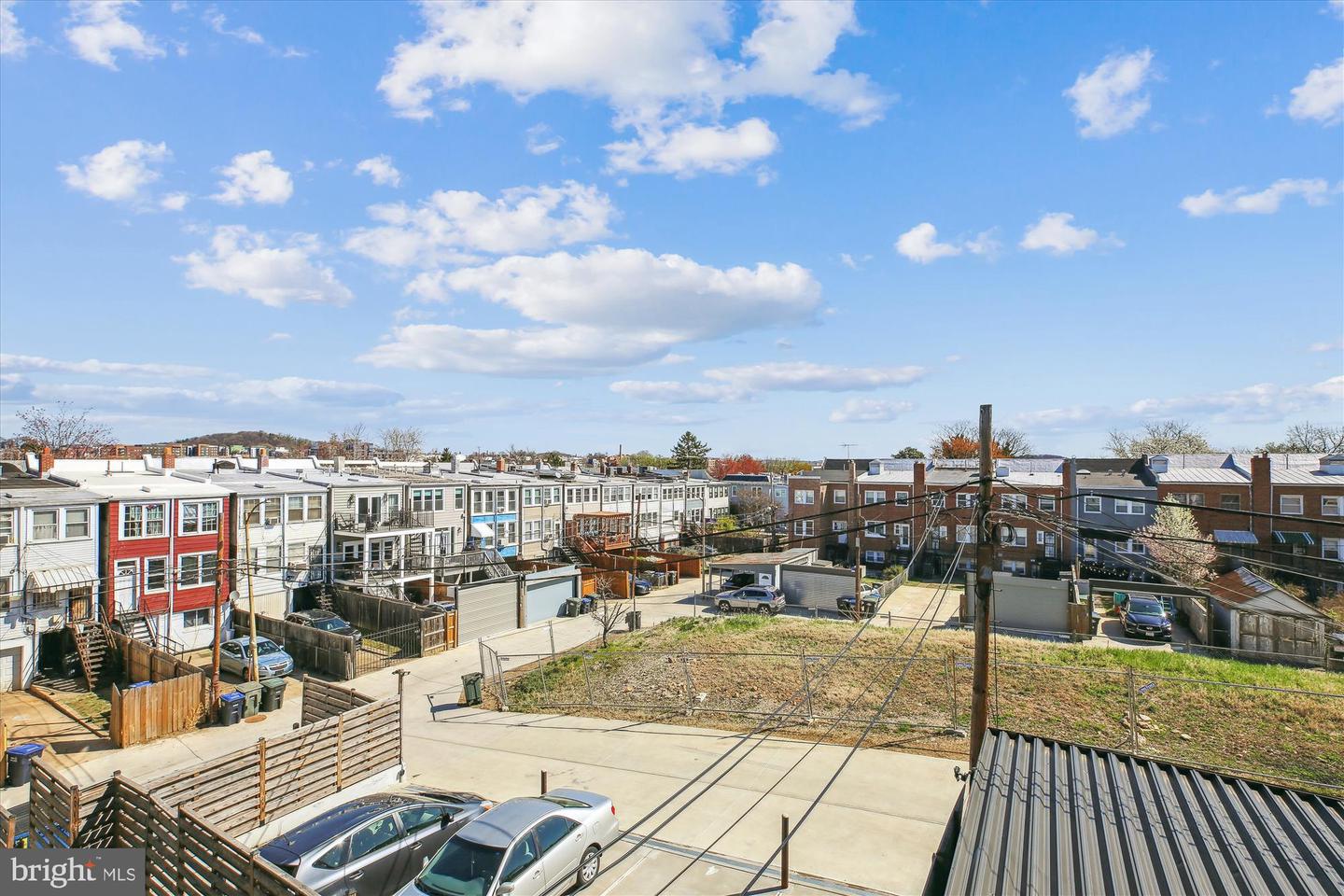 329 15TH ST NE, WASHINGTON, District Of Columbia 20002, 5 Bedrooms Bedrooms, ,4 BathroomsBathrooms,Residential,For sale,329 15TH ST NE,DCDC2244660 MLS # DCDC2244660