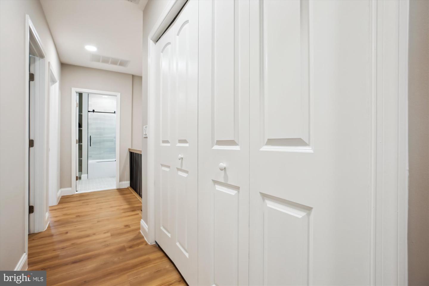 329 15TH ST NE, WASHINGTON, District Of Columbia 20002, 5 Bedrooms Bedrooms, ,4 BathroomsBathrooms,Residential,For sale,329 15TH ST NE,DCDC2244660 MLS # DCDC2244660