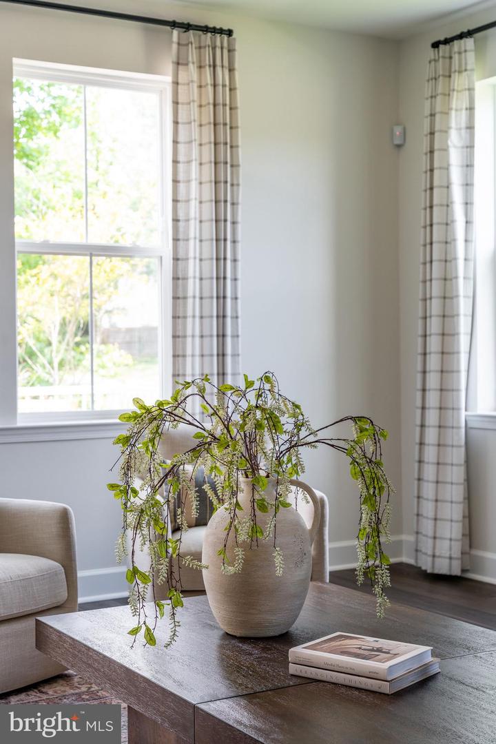 11572 CHAPMAN MILL DR, GLEN ALLEN, Virginia 23060, 4 Bedrooms Bedrooms, ,2 BathroomsBathrooms,Residential,For sale,11572 CHAPMAN MILL DR,VAHN2001162 MLS # VAHN2001162