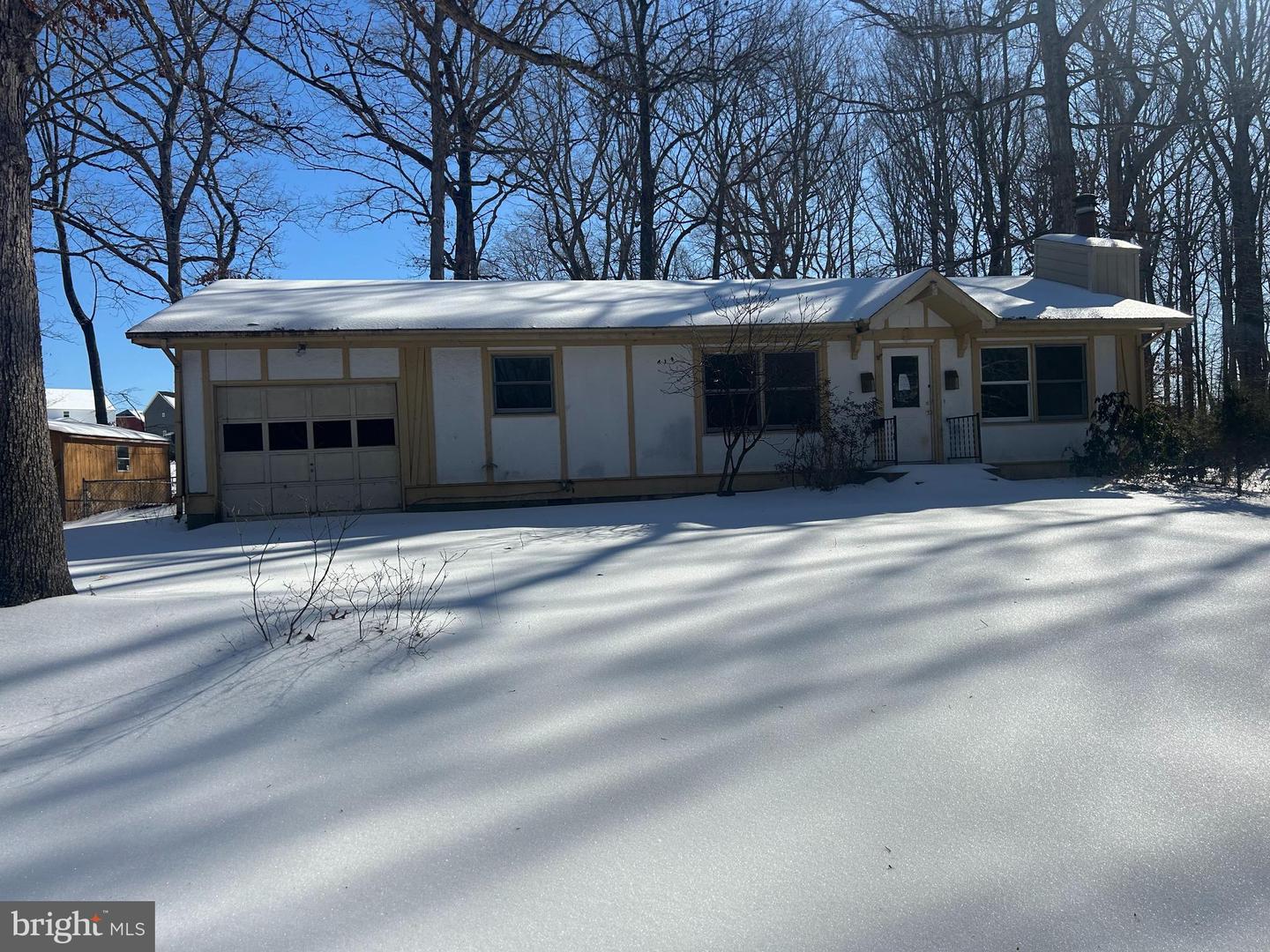 12609 WESLEY DR, FREDERICKSBURG, Virginia 22407, 3 Bedrooms Bedrooms, 6 Rooms Rooms,1 BathroomBathrooms,Residential,For sale,12609 WESLEY DR,VASP2039062 MLS # VASP2039062