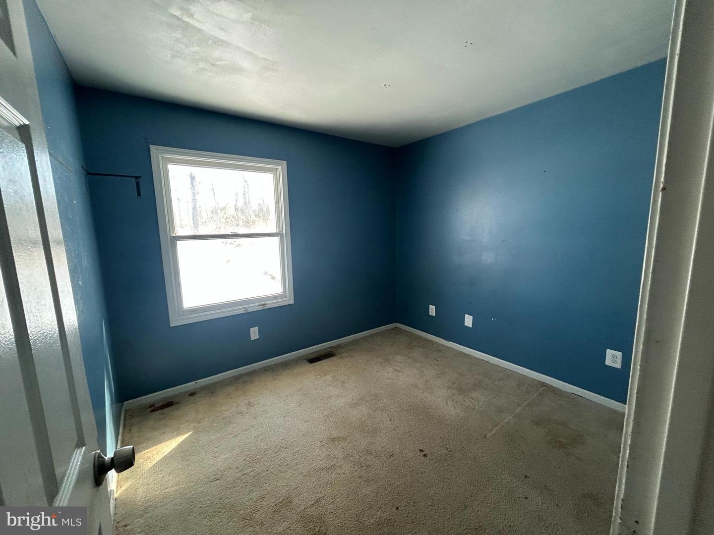 12609 WESLEY DR, FREDERICKSBURG, Virginia 22407, 3 Bedrooms Bedrooms, 6 Rooms Rooms,1 BathroomBathrooms,Residential,For sale,12609 WESLEY DR,VASP2039062 MLS # VASP2039062