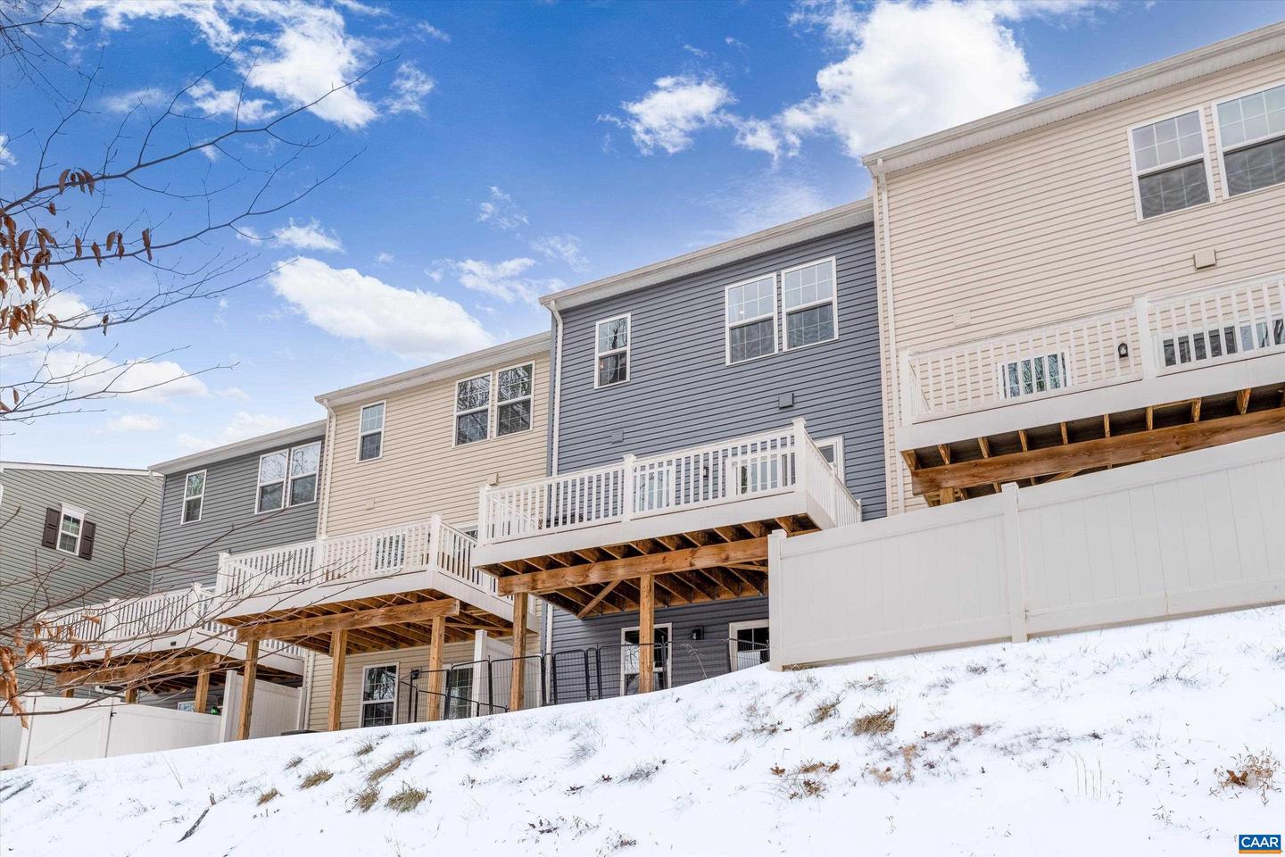 3229 ACADIA DR, CHARLOTTESVILLE, Virginia 22911, 3 Bedrooms Bedrooms, ,2 BathroomsBathrooms,Residential,For sale,3229 ACADIA DR,673031 MLS # 673031