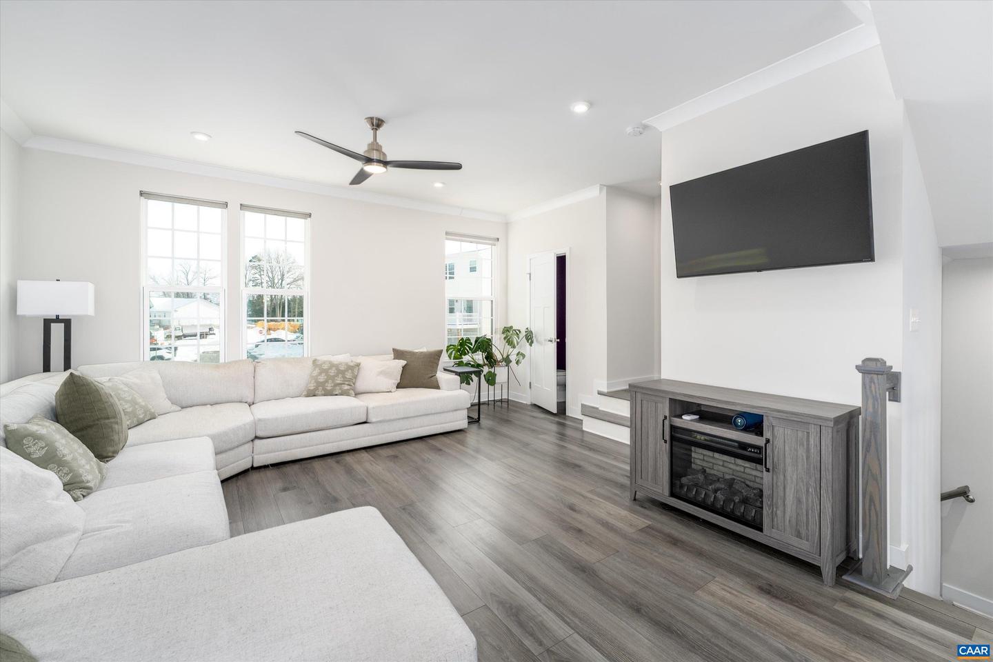 3229 ACADIA DR, CHARLOTTESVILLE, Virginia 22911, 3 Bedrooms Bedrooms, ,2 BathroomsBathrooms,Residential,For sale,3229 ACADIA DR,673031 MLS # 673031