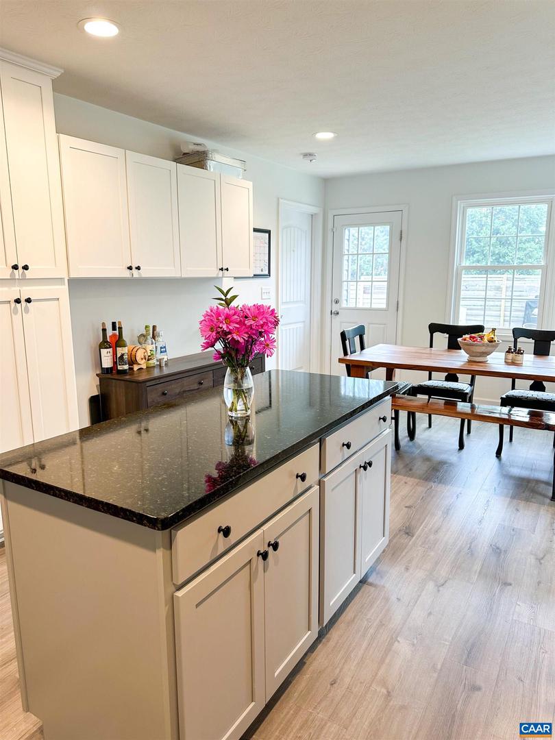 307 15TH ST, GROTTOES, Virginia 24441, 3 Bedrooms Bedrooms, ,2 BathroomsBathrooms,Residential,For sale,307 15TH ST,673032 MLS # 673032